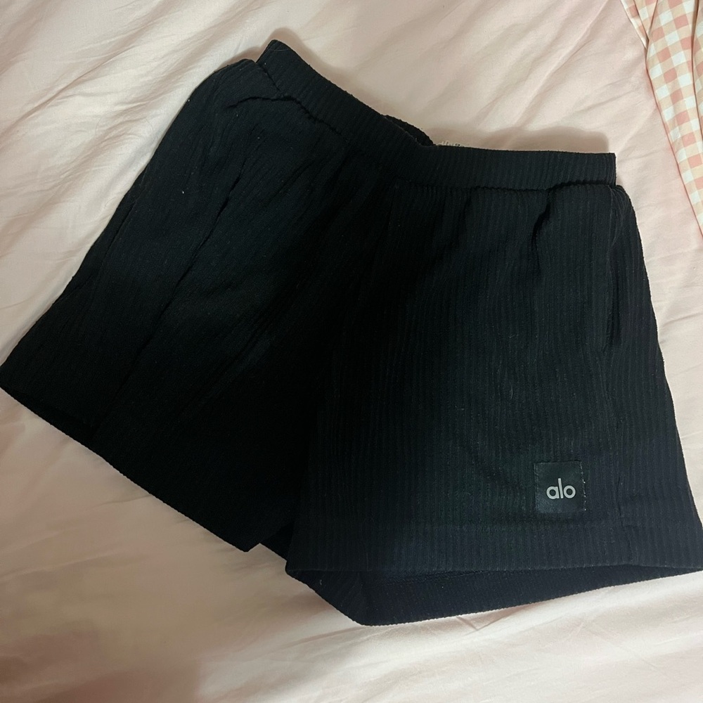 ALO Yoga Black Performance Athletic Shorts